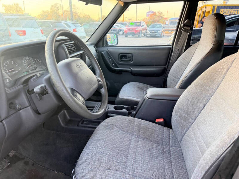 2001 Jeep Cherokee Sport