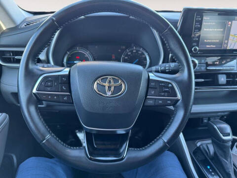 2021 Toyota Highlander Hybrid XLE