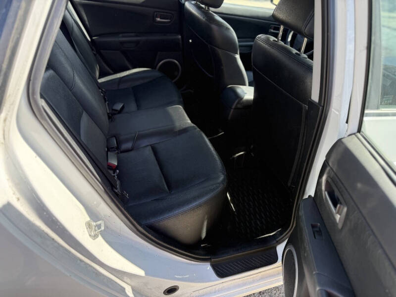 2005 Mazda MAZDA3 s