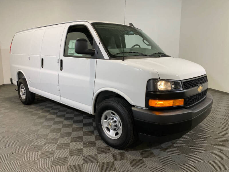 2025 Chevrolet Express 2500