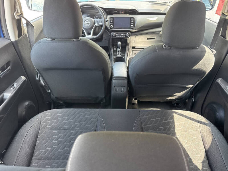 2022 Nissan Kicks SV