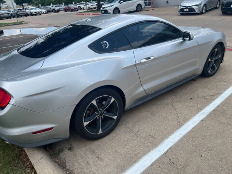 2019 Ford Mustang EcoBoost