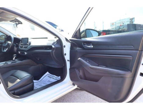 2020 Nissan Altima 2.5 SR