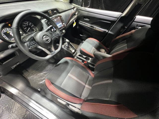 2025 Nissan Versa SR