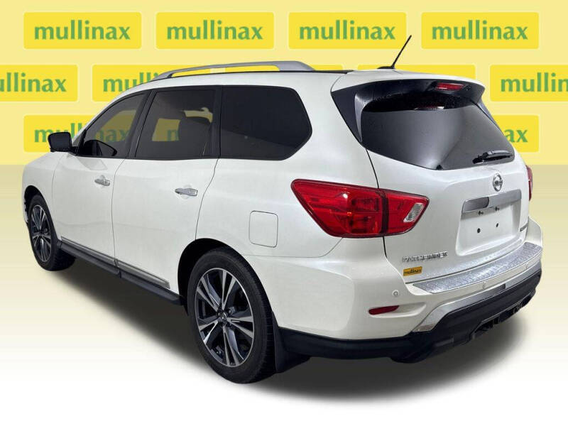 2018 Nissan Pathfinder Platinum