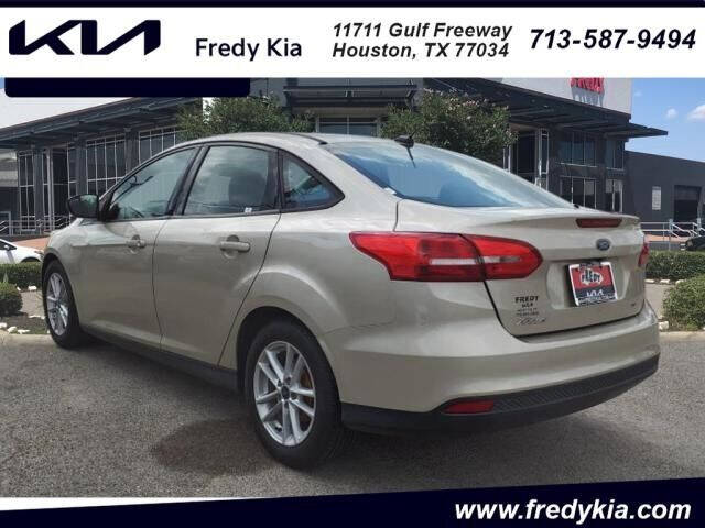 Used 2017 Ford Focus SE with VIN 1FADP3F27HL232232 for sale in Houston, TX