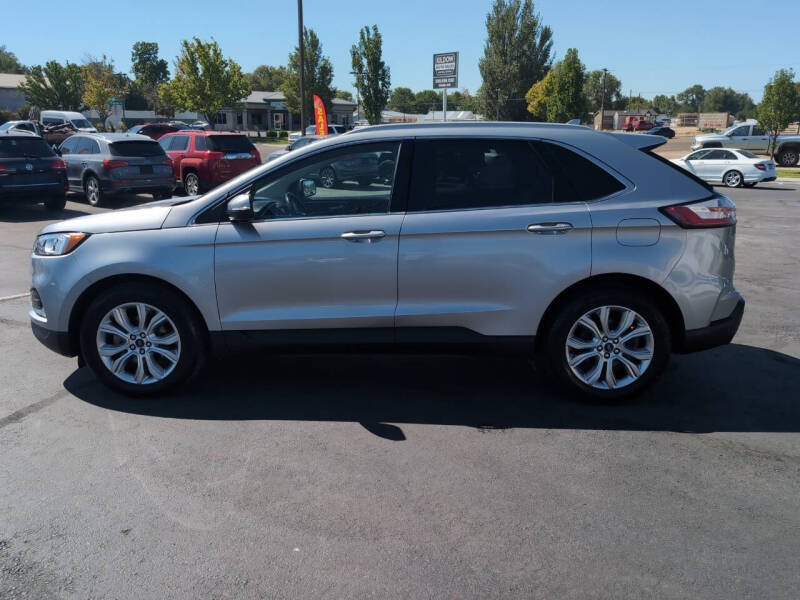 2020 Ford Edge Titanium