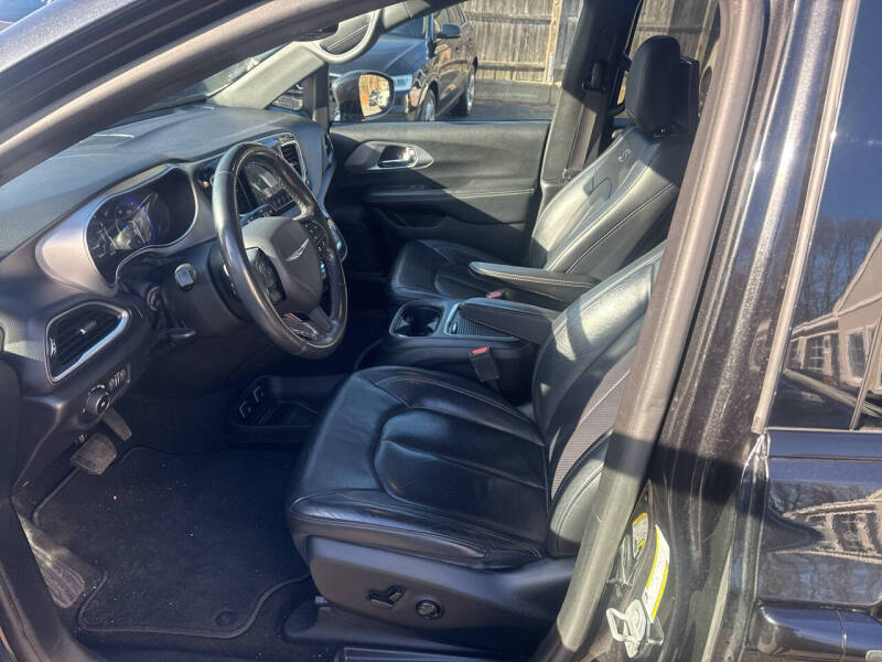 2019 Chrysler Pacifica Touring L Plus