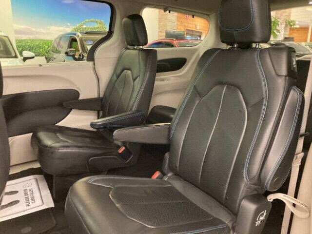 2021 Chrysler Pacifica Touring L