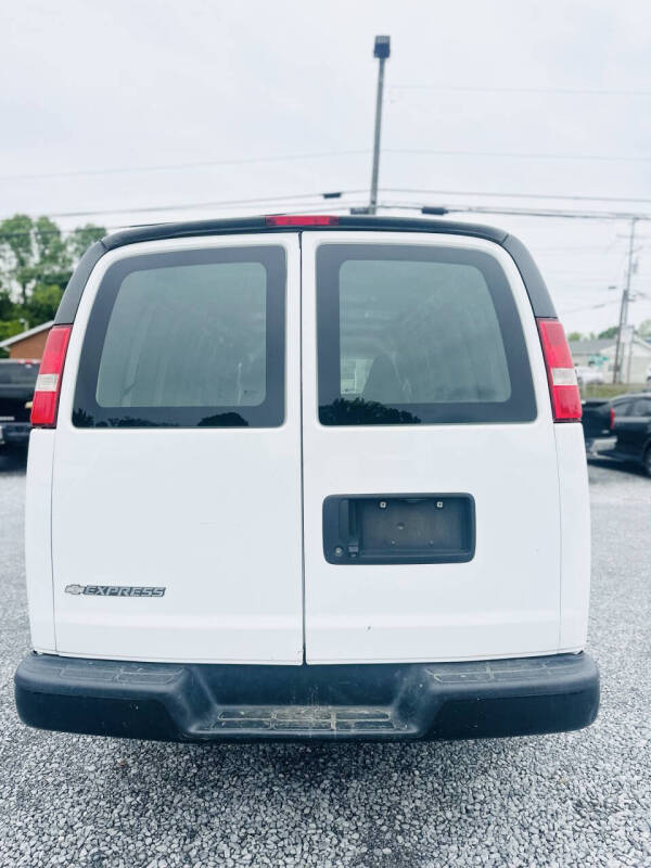 2019 Chevrolet Express 2500