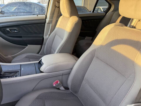 2011 Ford Taurus SEL