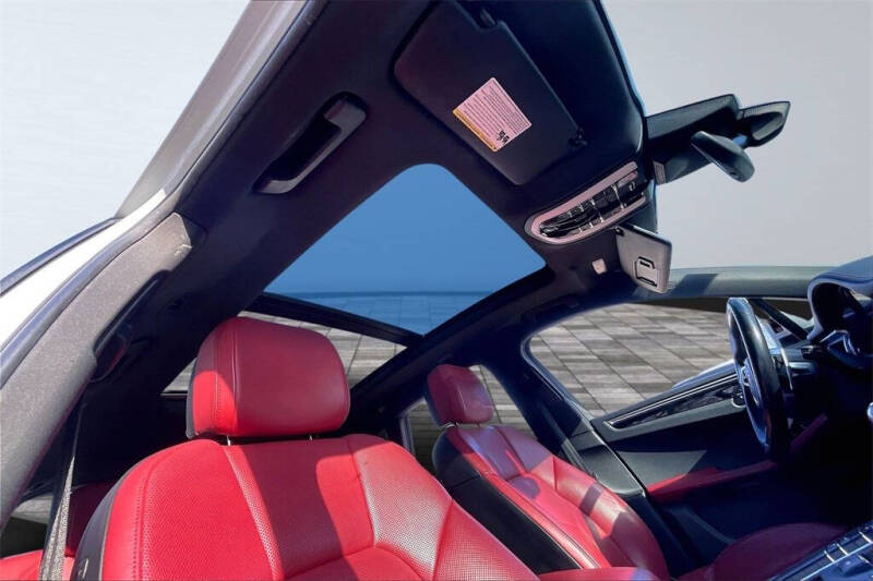 2018 Porsche Macan S