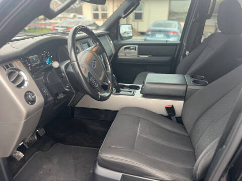 2017 Ford Expedition EL XLT