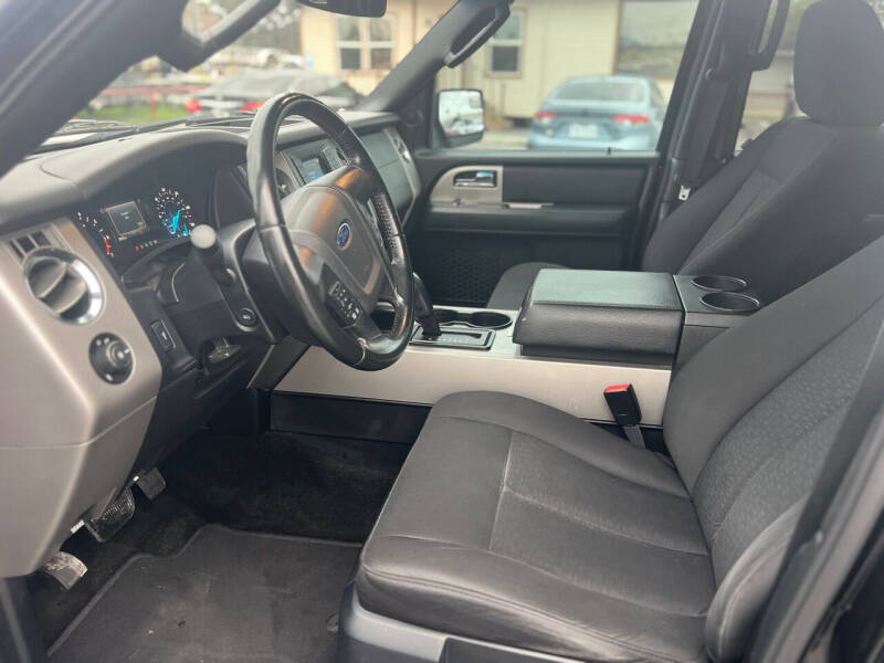 2017 Ford Expedition EL XLT