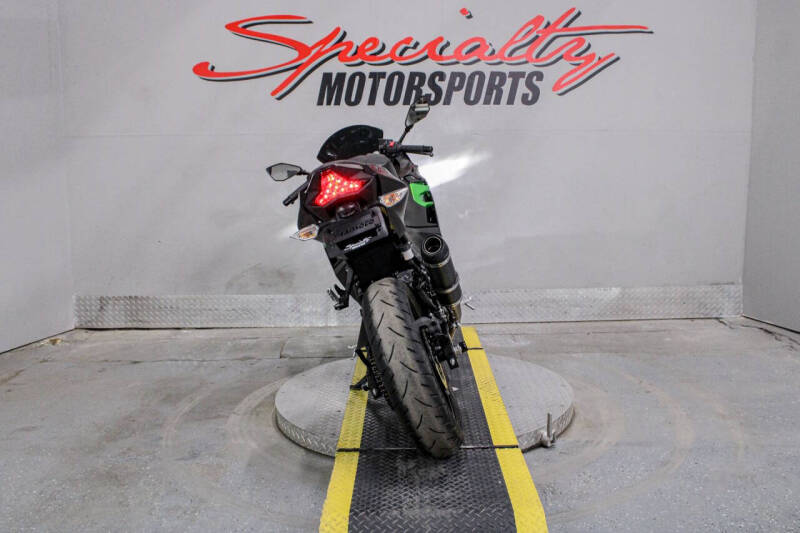 2023 Kawasaki Ninja 400