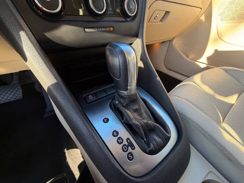 2014 Volkswagen Jetta SportWagen SE PZEV