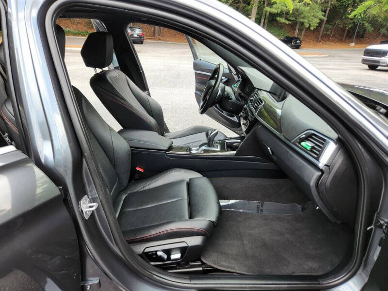 2018 BMW 3 Series 330i
