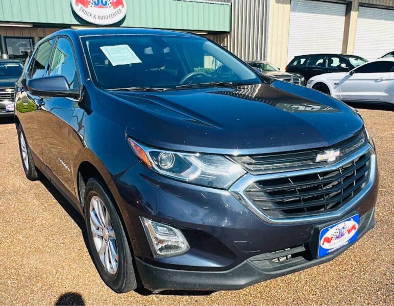 2018 Chevrolet Equinox LT's photo