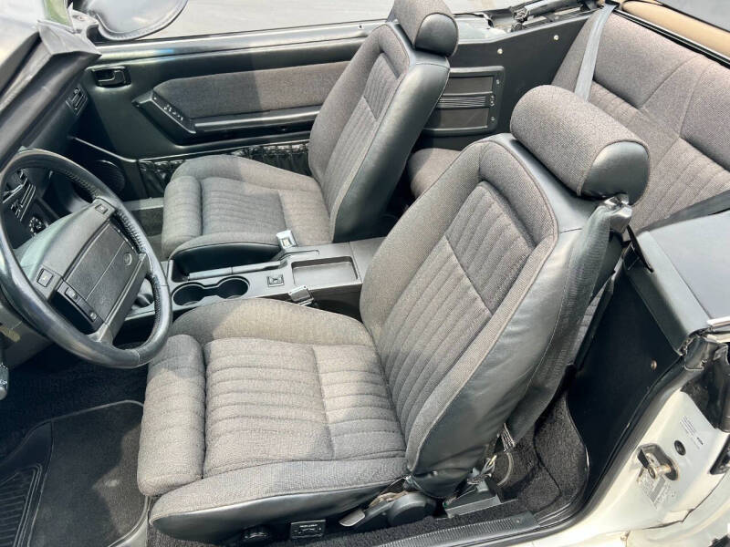 1990 Ford Mustang LX 5.0