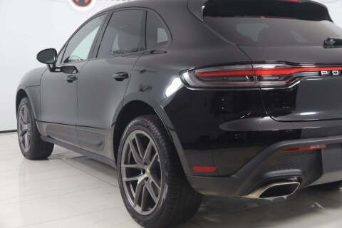 2025 Porsche Macan