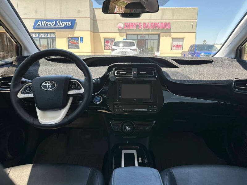 2016 Toyota Prius