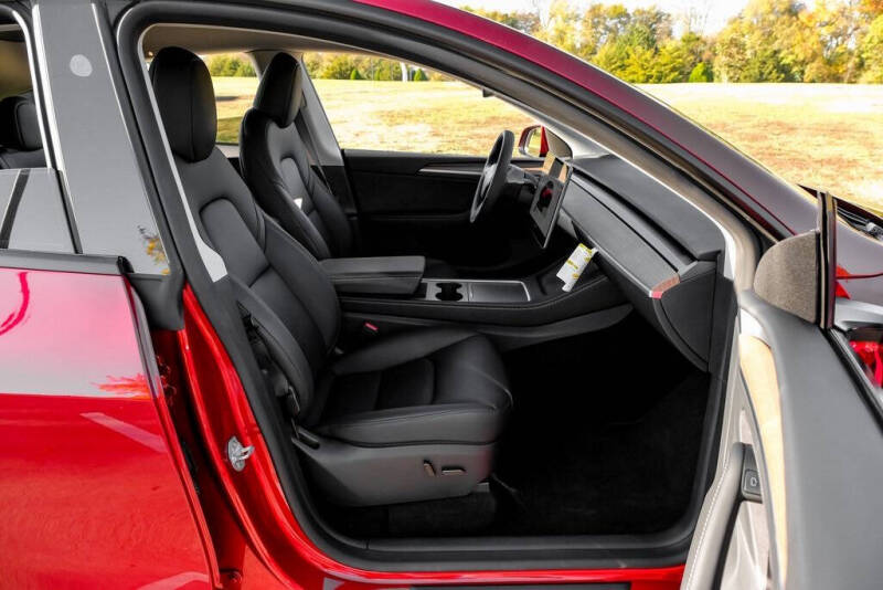 2025 Tesla Model Y Long Range