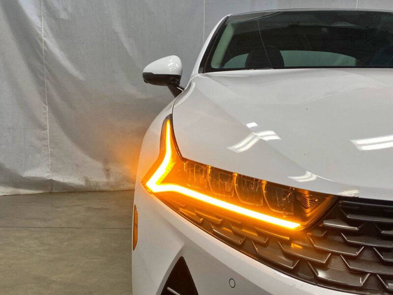 2022 Kia K5 EX