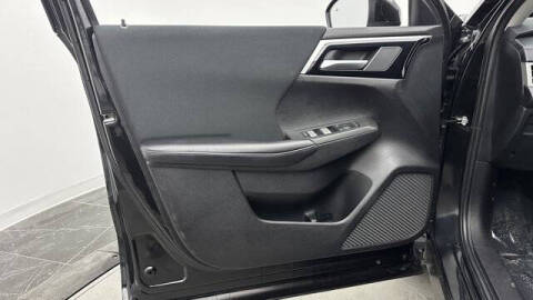 2024 Mitsubishi Outlander ES