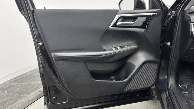 2024 Mitsubishi Outlander ES