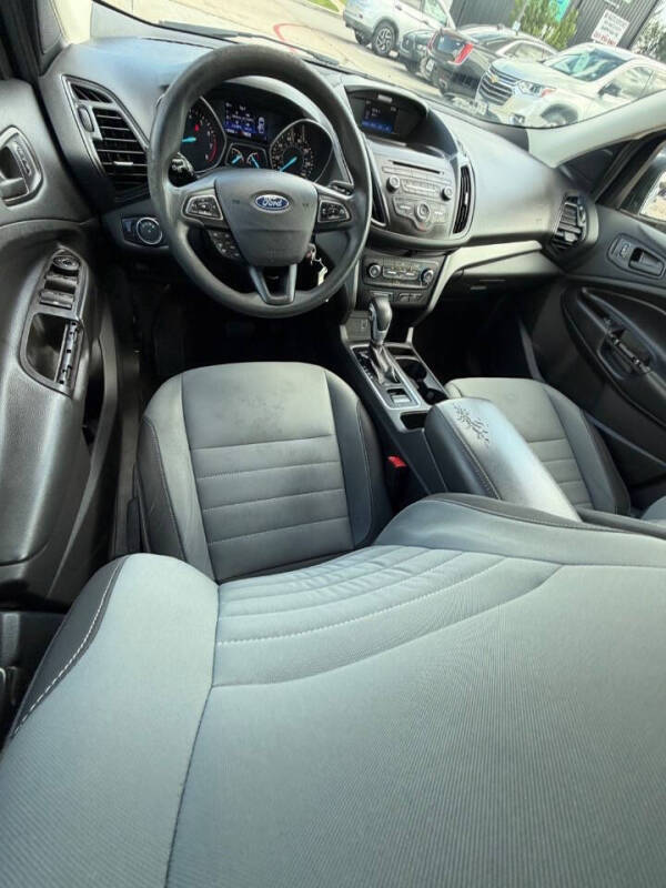 2017 Ford Escape S