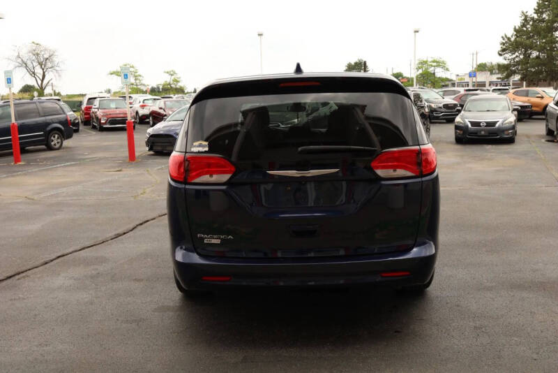 2017 Chrysler Pacifica Touring