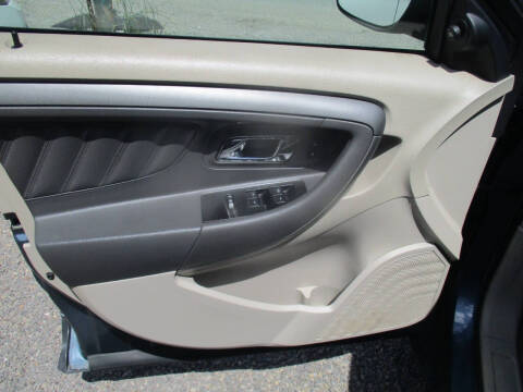 2010 Ford Taurus SEL