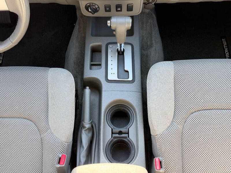 2011 Nissan Frontier SV V6