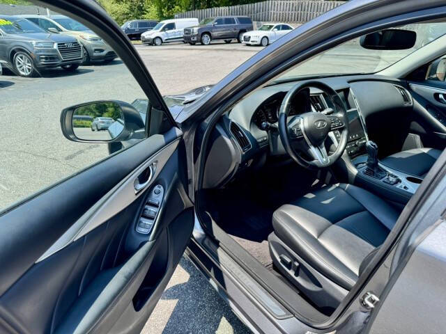 2021 Infiniti Q50 Luxe