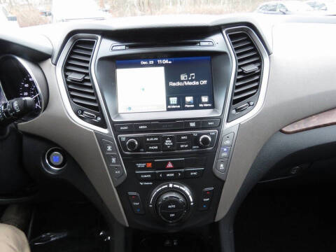 2017 Hyundai Santa Fe Limited Ultimate