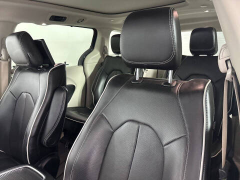 2022 Chrysler Pacifica Hybrid Limited