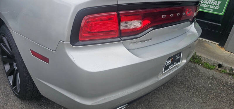 2012 Dodge Charger SE