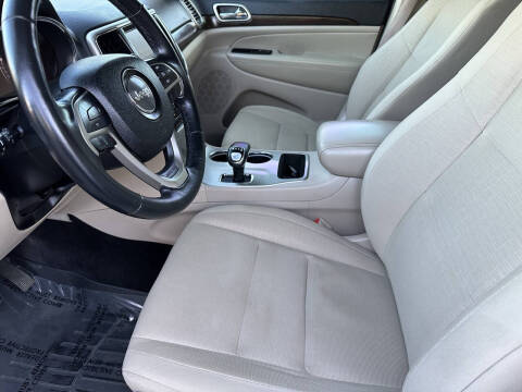 2015 Jeep Grand Cherokee Laredo