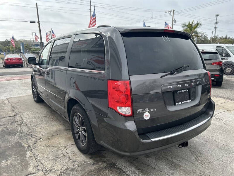 2017 Dodge Grand Caravan SXT
