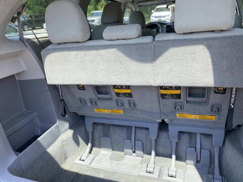 2014 Toyota Sienna L 7-Passenger