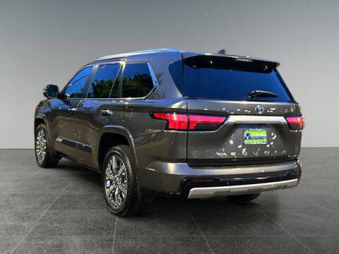 2025 Toyota Sequoia SR5