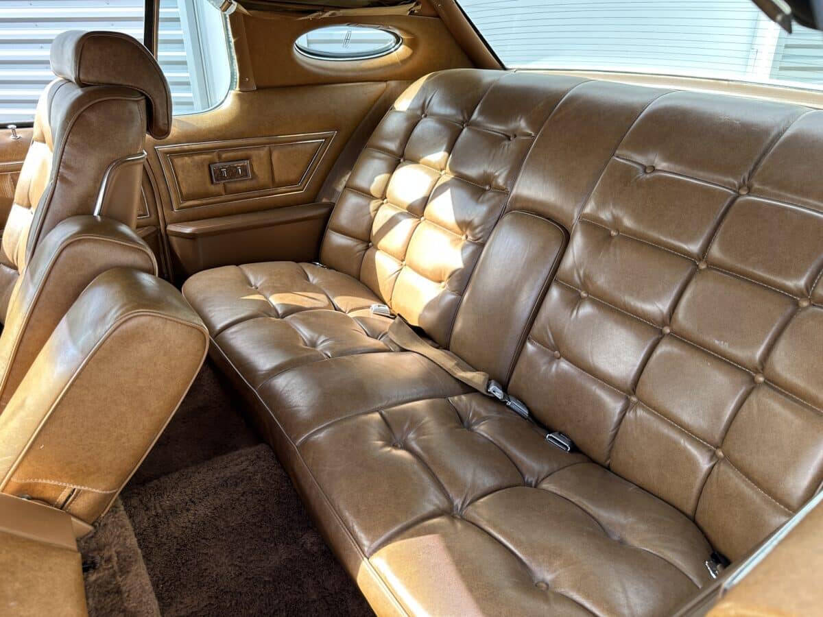 1973 Lincoln Continental 74