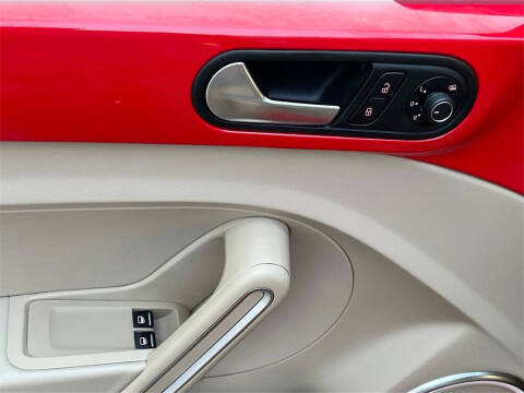 2019 Volkswagen Beetle 2.0T SE