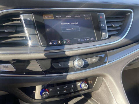 2022 Buick Enclave Essence