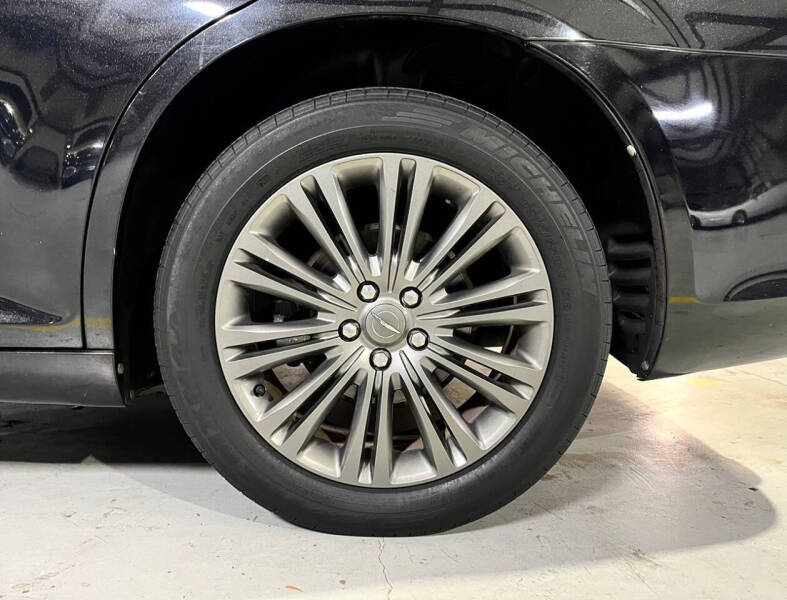 2014 Chrysler 300 C John Varvatos Limited Edition