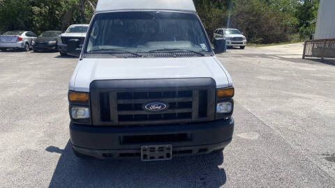 2009 Ford E-Series E-350 SD XLT