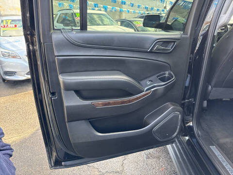 2017 Chevrolet Suburban LT