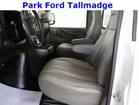 2016 Chevrolet Express 2500