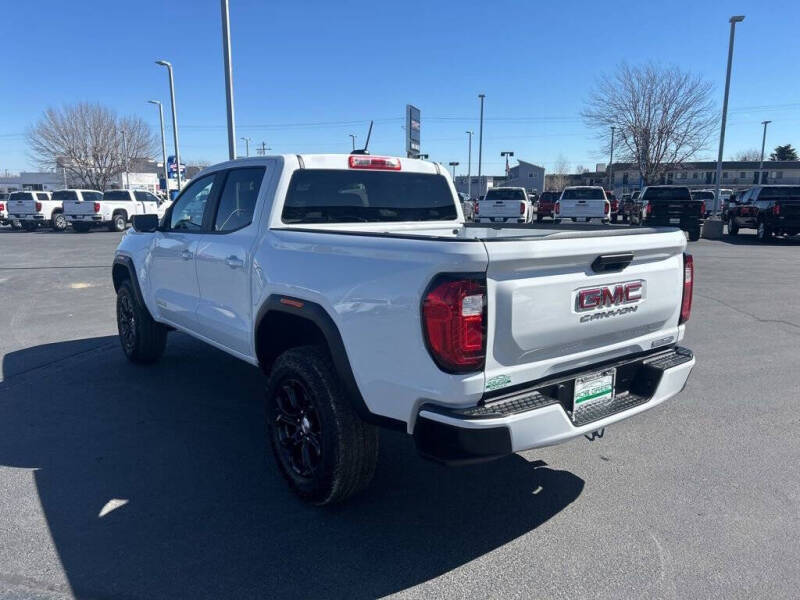 2024 GMC Canyon Elevation