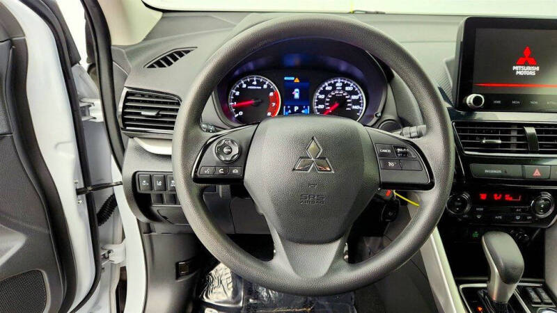 2022 Mitsubishi Eclipse Cross LE